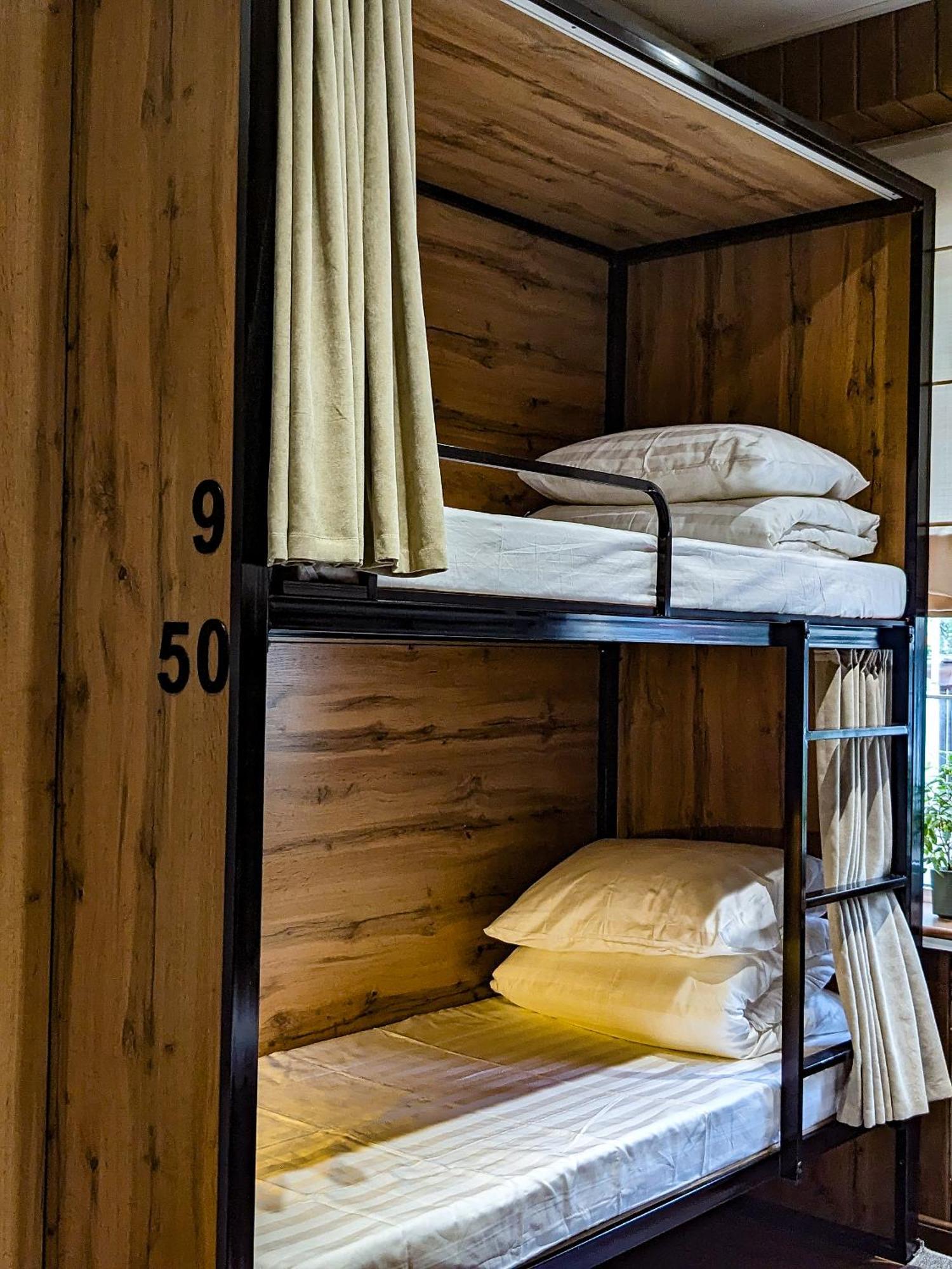 Aiva Hostel Biškek Exteriér fotografie